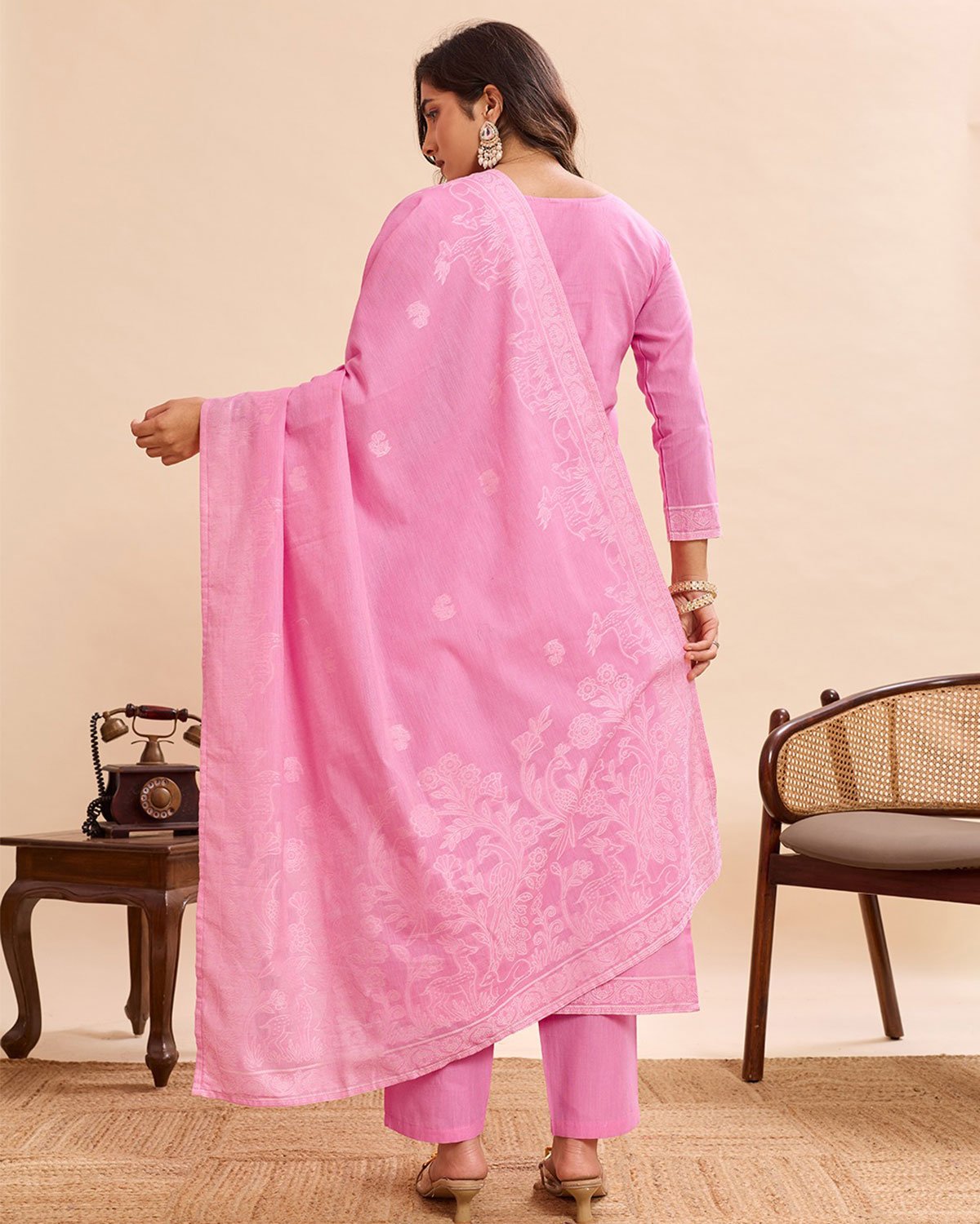 Women's Royal Gulabi Guldasta Pastel Suit Set with Self-Design Dupatta