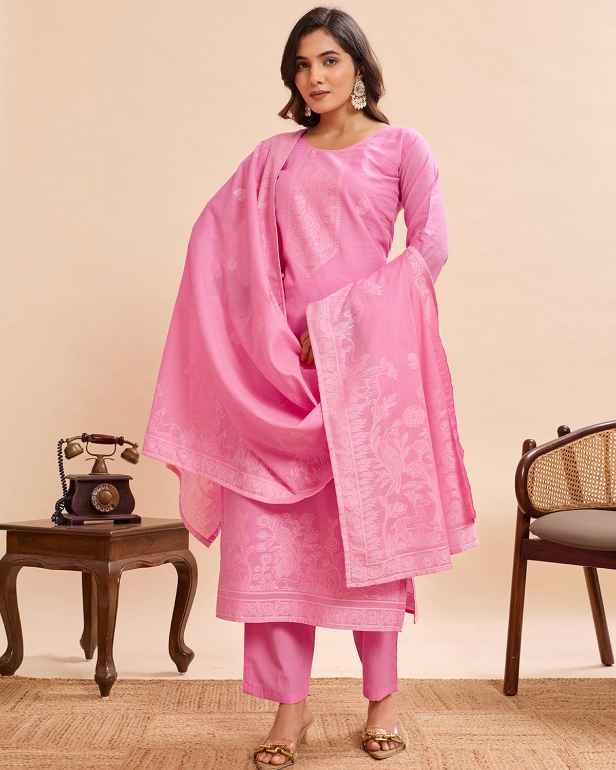 Women's Royal Gulabi Guldasta Pastel Suit Set with Self-Design Dupatta